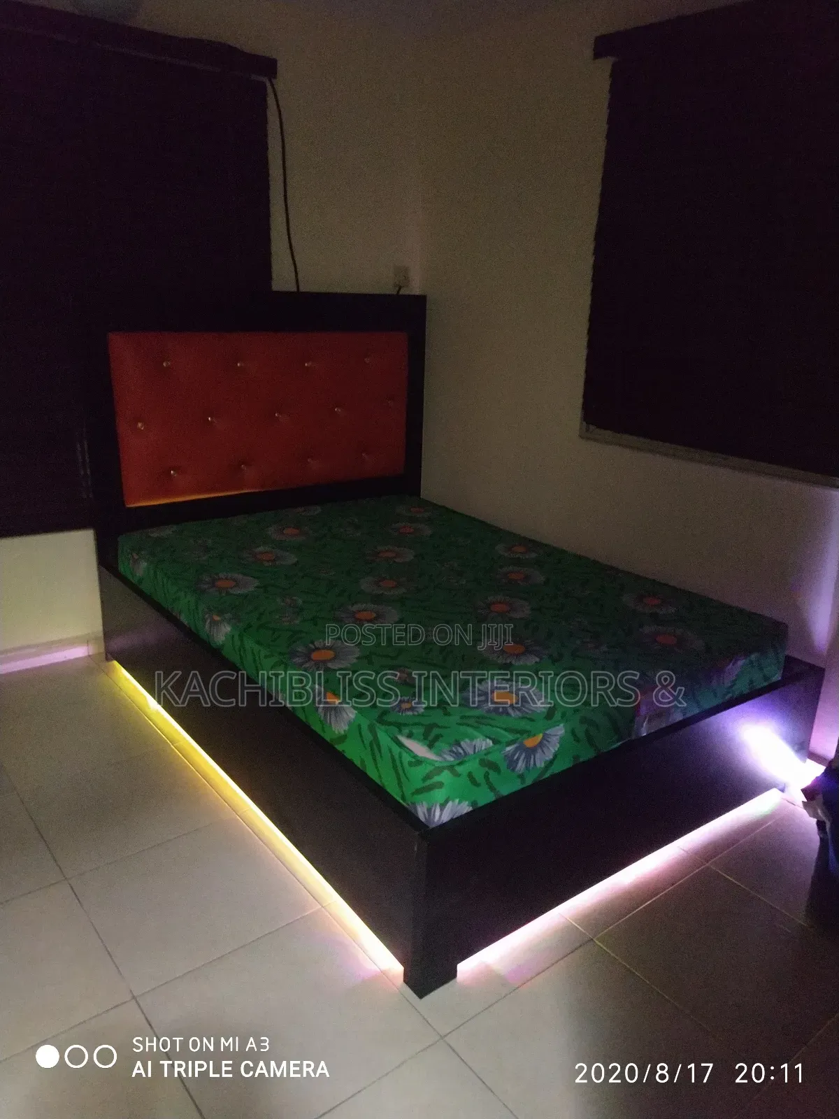 Classy Modern 4.5 by 6ft Bedframe With Light