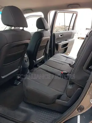 Honda Pilot LX 4dr SUV 4WD (3.5L 6cyl 5A) 2009 Gray