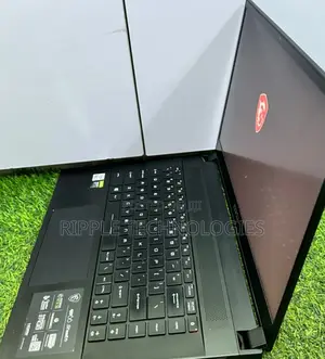 Laptop MSI GS66 Stealth 10SGS 16GB Intel Core i7 SSD 1T