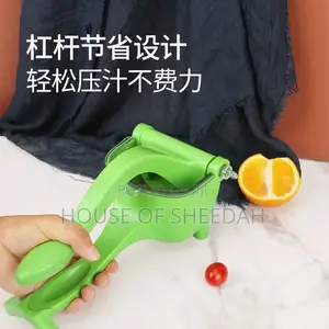 Plastic Manual Juicer