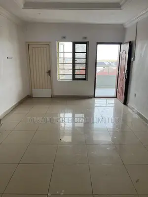 3bdrm Shared Apartment in Tpdc Building, Lekki for rent