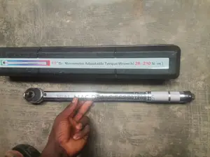 Micrometer Adjustable Torque Wrench 28-210 N-M