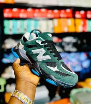Unisex New Balance Sneakers