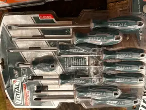 Total 10-Piece Screwdriver Set