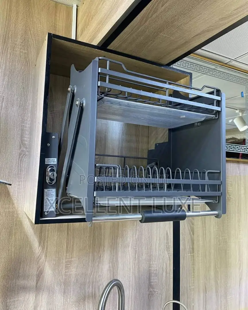 Pull Out Plates Rack