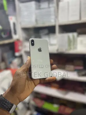 Apple iPhone X 64 GB White