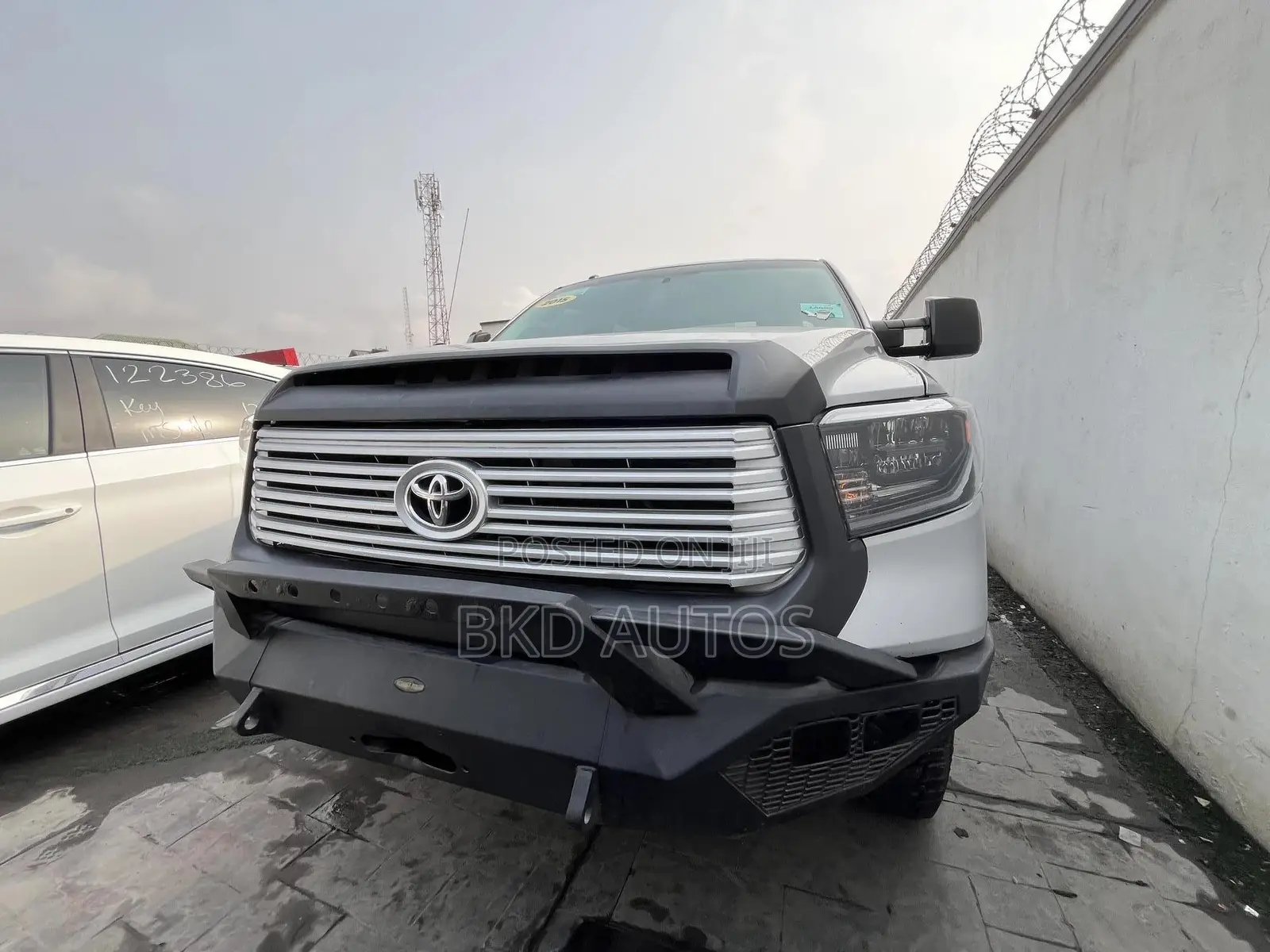 Toyota Tundra 2014 Silver