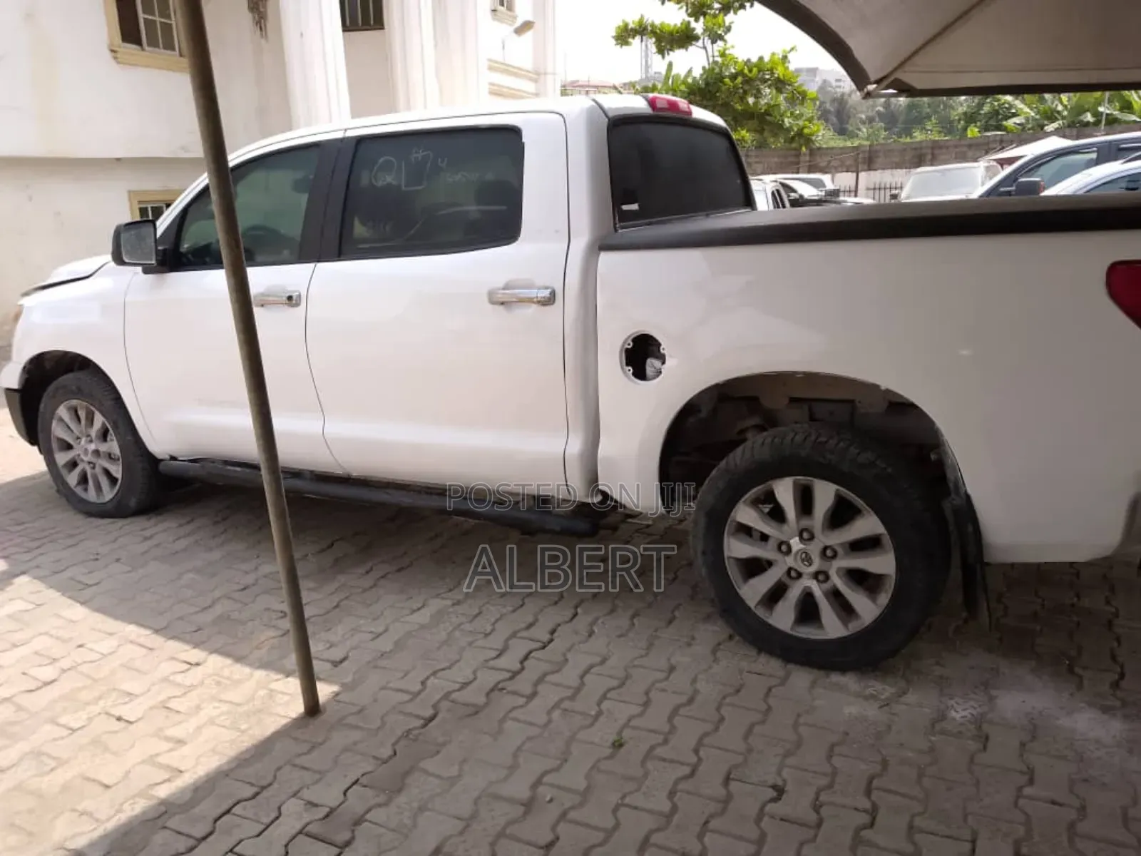 Toyota Tundra 2012 White