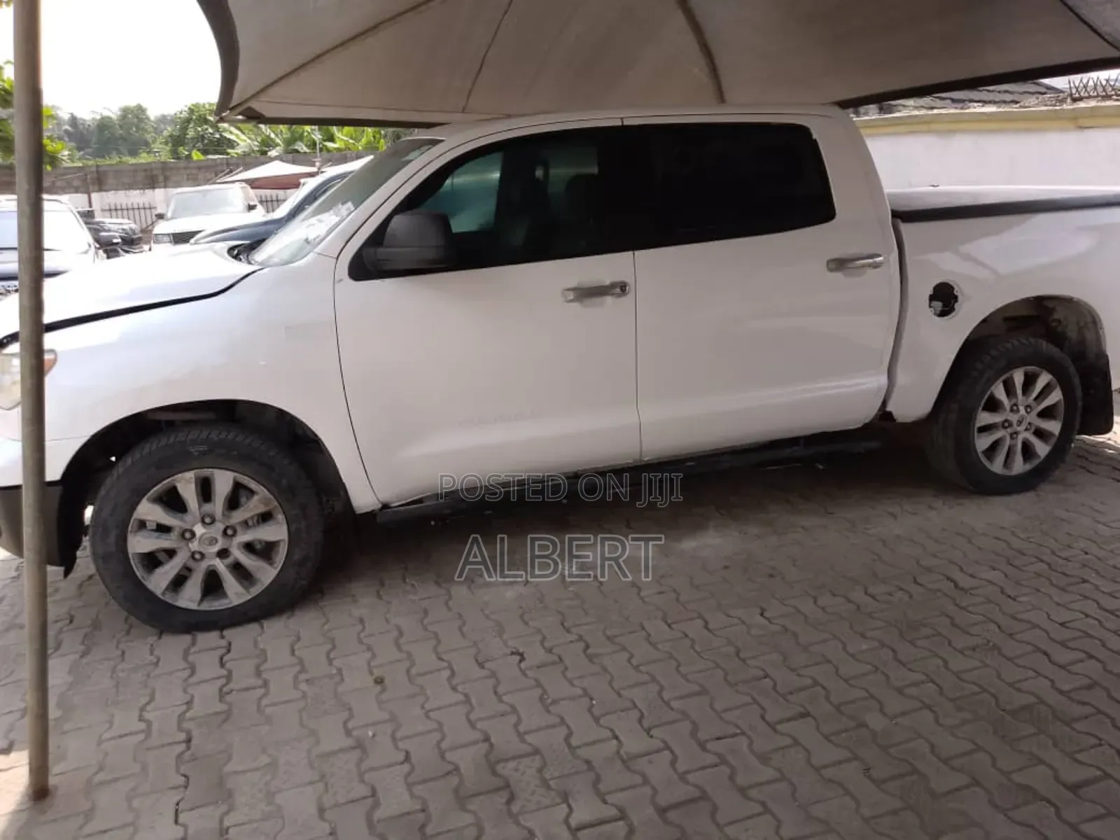 Toyota Tundra 2012 White