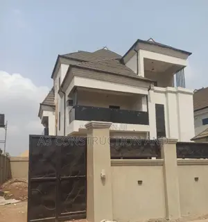 5bdrm Duplex in Okebadan Estate, Ibadan for sale