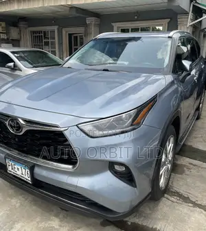 Toyota Highlander Limited AWD 2020 Blue