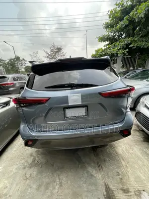 Toyota Highlander Limited AWD 2020 Blue