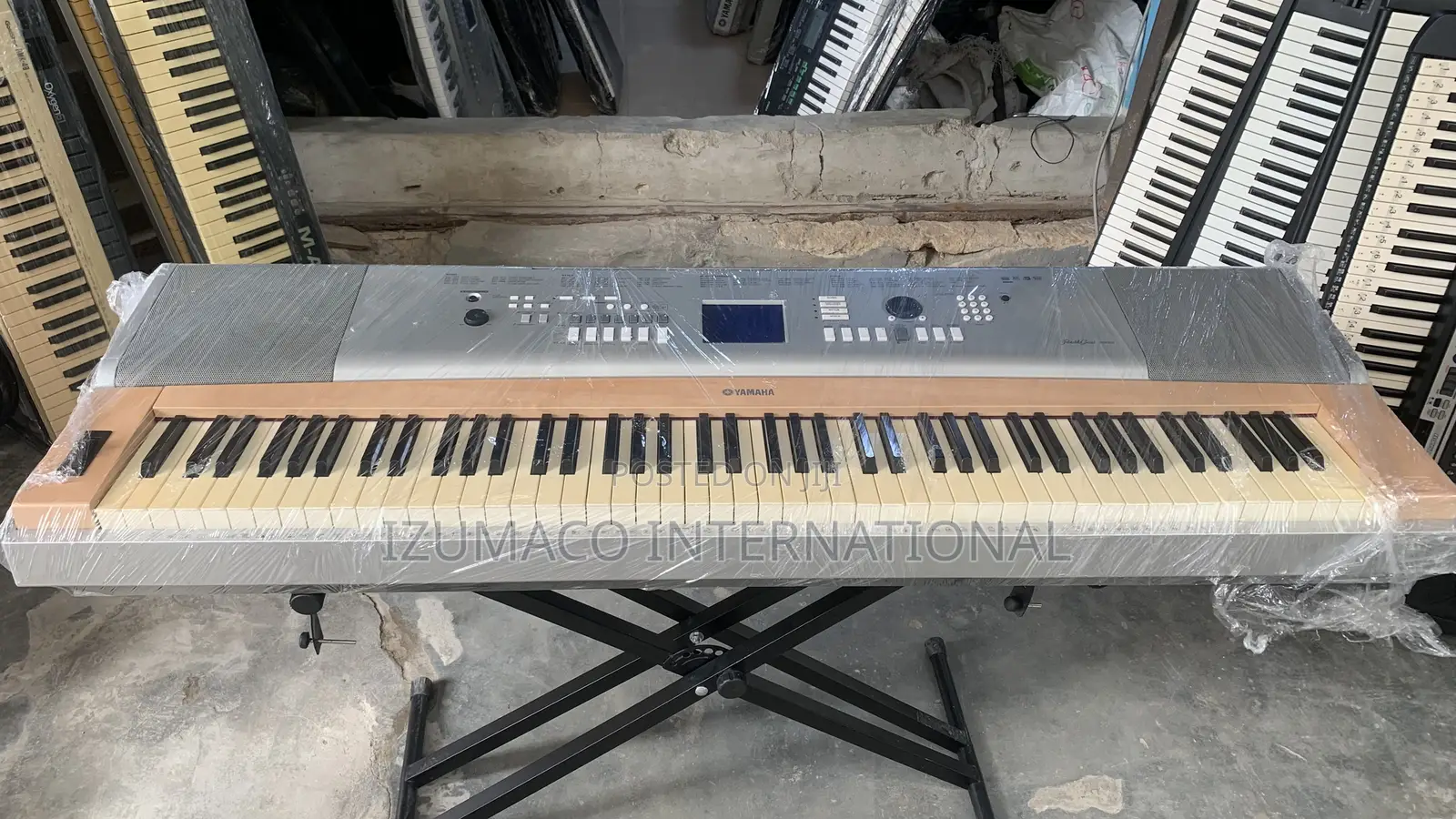 DGX -620 - 7 Octave Grade Piano