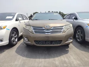 Toyota Venza V6 AWD 2012 Gold