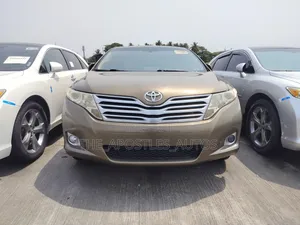 Toyota Venza V6 AWD 2012 Gold