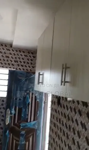 2bdrm Block of Flats in Benin City for rent