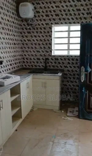 2bdrm Block of Flats in Benin City for rent