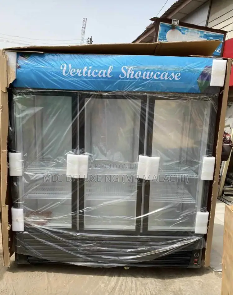 (Multi Purpose Cake,Drinks Chiller) 3doors Vertical Showcase