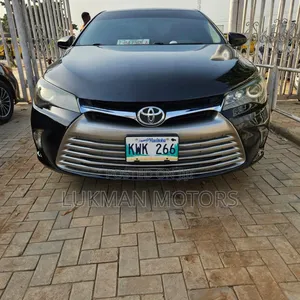 Toyota Camry XSE 4dr Sedan (2.5L 4cyl 6A) 2017 Black