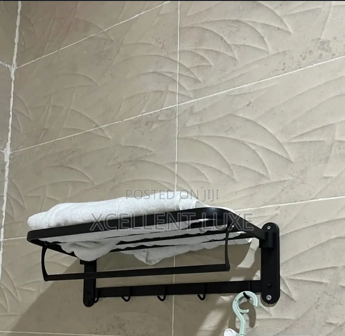 Multiple Towel Racks With Hook