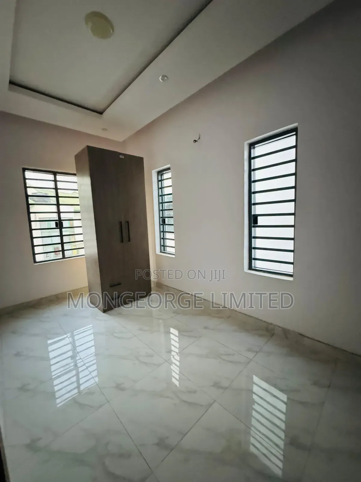 5bdrm Duplex in Ikeja for sale