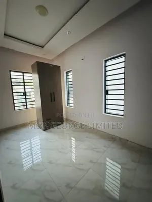 5bdrm Duplex in Ikeja for sale