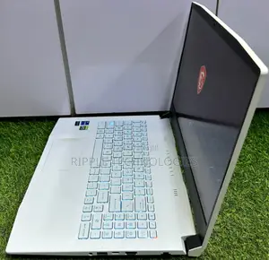 Laptop MSI MSI Sword 15 16GB Intel Core i7 SSD 1T