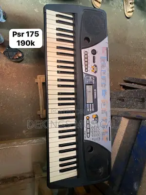 Yamaha PSR 175 61keys Keyboard Piano