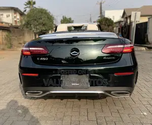 Photo - Mercedes-Benz E450 2022 Black