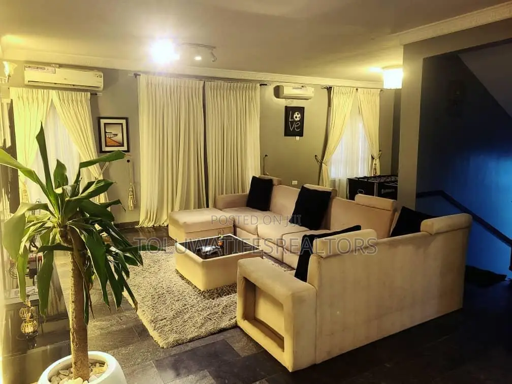 3bedroom Duplex Apartment