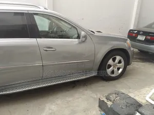 Mercedes-Benz GL-Class GL 450 2011 Gray