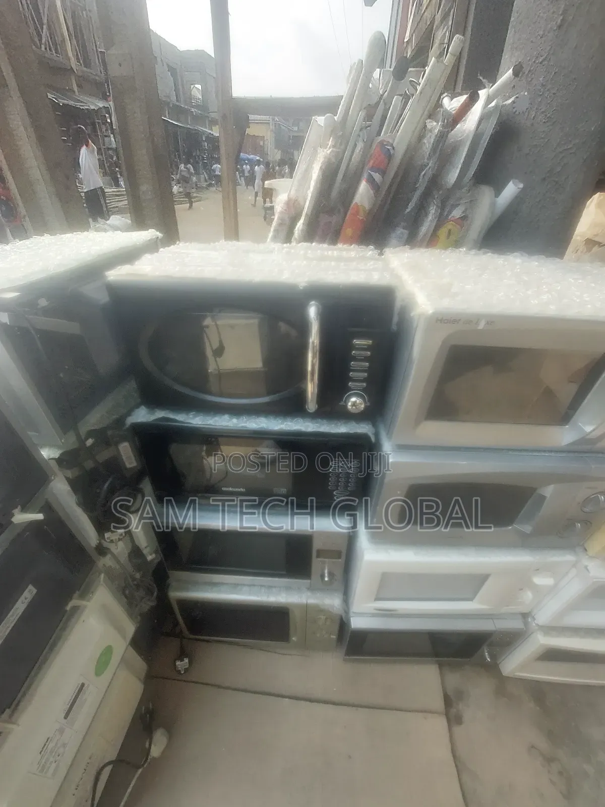 Foreign Used Microwave