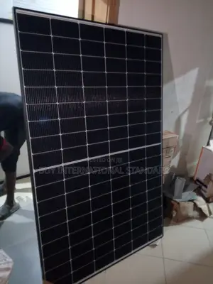 Brand New 350watt Solar Panel Felicity