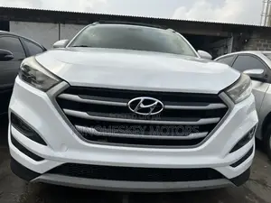 Hyundai Tucson Sport FWD 2017 White