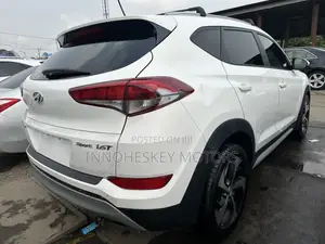 Hyundai Tucson Sport FWD 2017 White