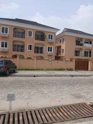 Photo - 20bdrm Block of Flats in Lekki Phase 1 for sale