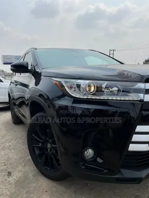 Toyota Highlander SE 2019 Black