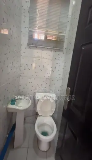 Furnished 5bdrm Duplex in (Close To Shoprite), Apo District for rent