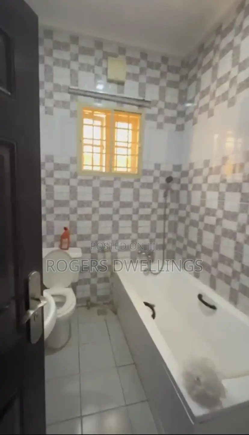 Furnished 5bdrm Duplex in (Close To Shoprite), Apo District for rent