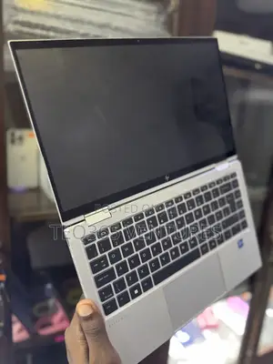 Laptop HP EliteBook 1040 G8 32GB Intel Core I7 SSD 512GB