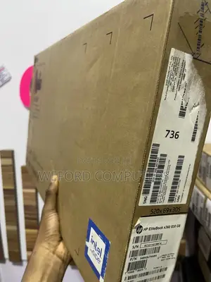 Photo - New Laptop HP EliteBook 830 G9 16GB Intel Core I7 SSD 512GB