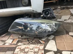 BMW 3 Series E90 E91 Headlight/ Head Light