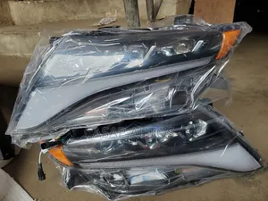 Headlamp for Toyota Venza