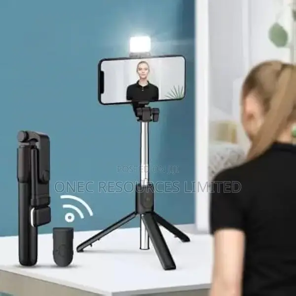 R15 Selfie Stick Stand