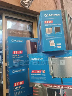 Photo - Alctron Vocal Boot Pf46