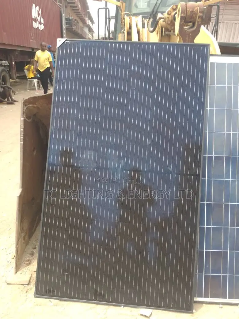 All Black Half Cut 450w Solar Panel