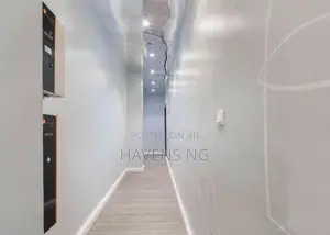 Luxury 2-Bedroom “Gray” Apartment
