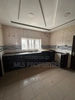 4bdrm Bungalow in Wuye for rent