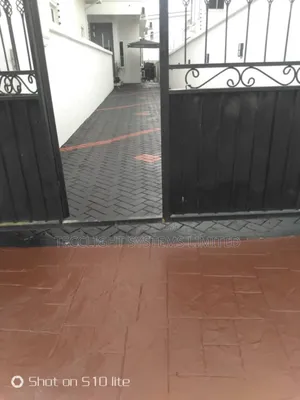 Photo - 4bdrm Duplex in Chevron for sale