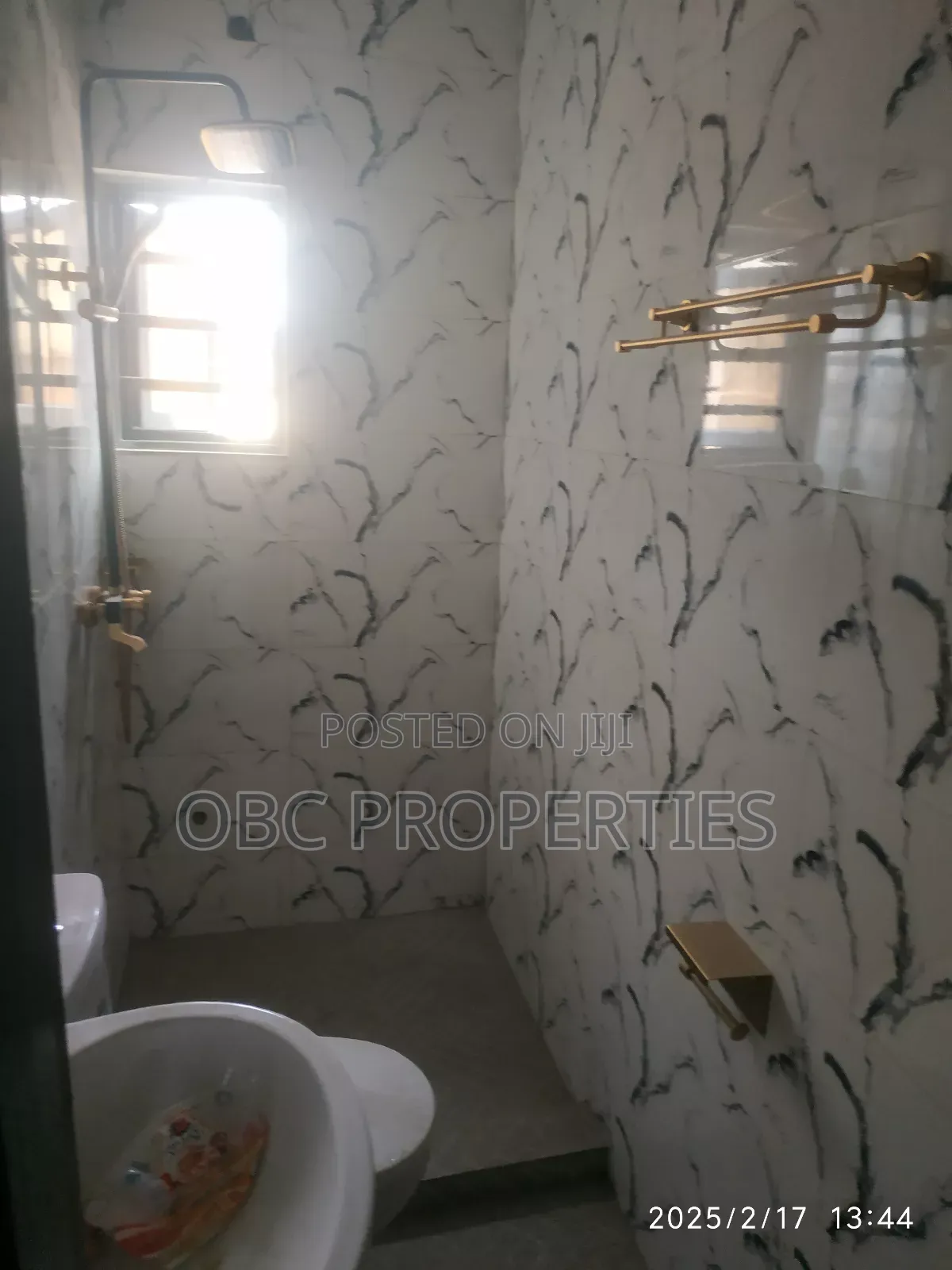 4 Bedrooms Semi Detached Duplex